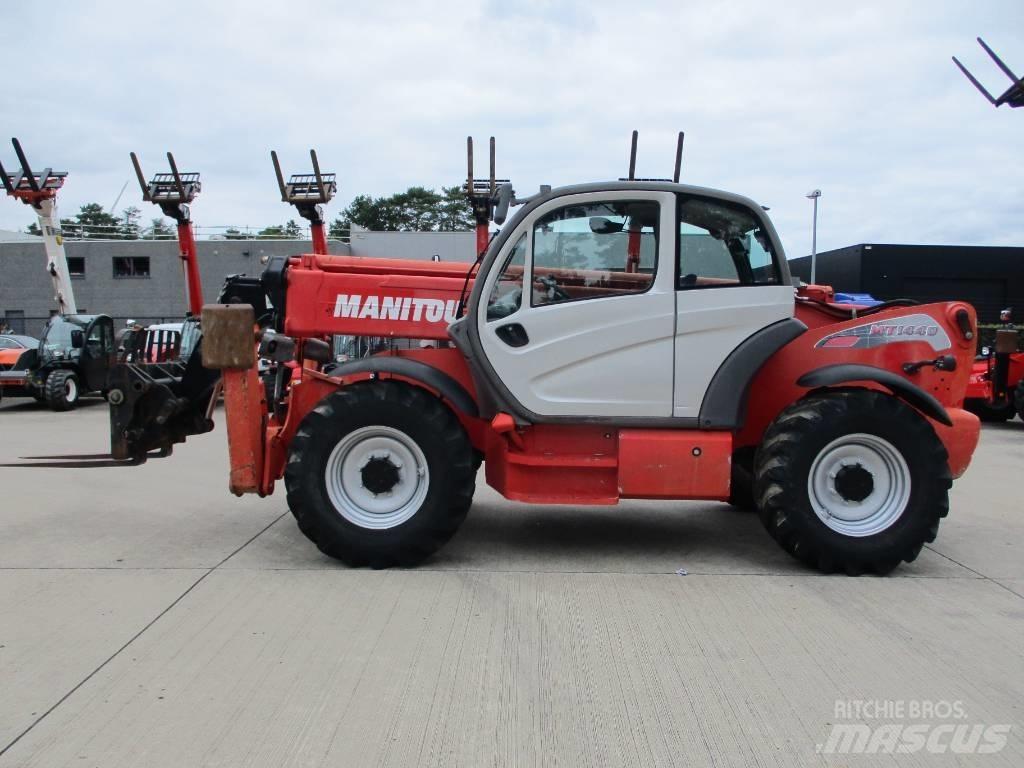 Manitou MT 1440 (866) 伸縮臂操作車