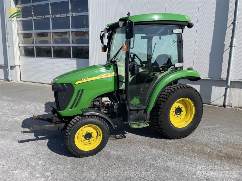 John Deere 3320 小型曳引機