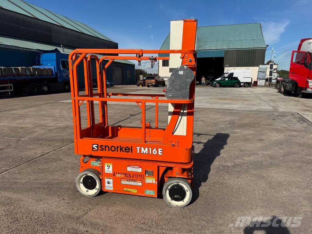 Snorkel TM 16E 垂直升降工作台