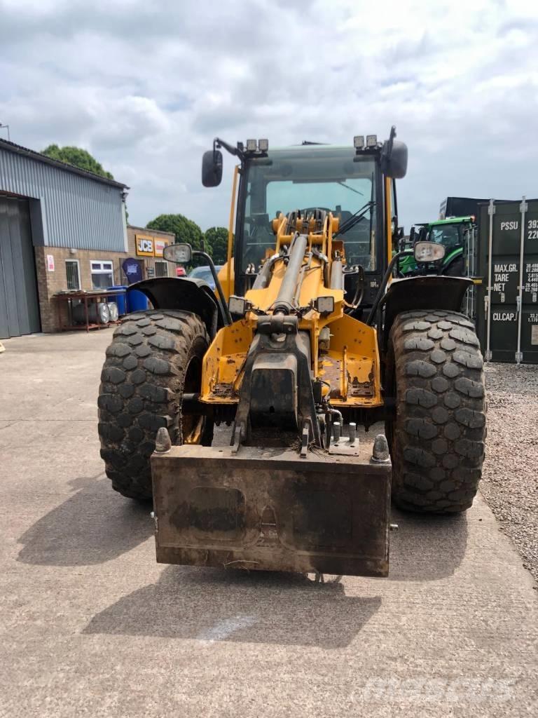 JCB TM420S 農業用伸縮臂裝載機
