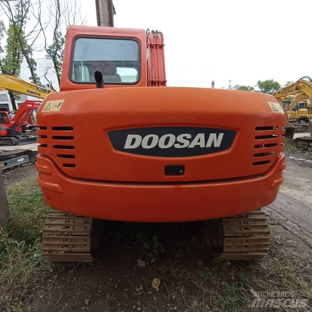 Doosan DH 80 小型挖土機/掘鑿機<7t(小型挖掘機)