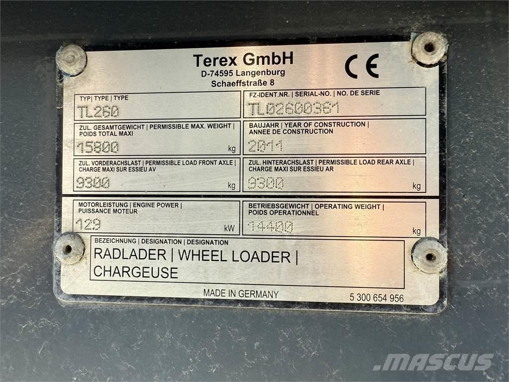 Terex TL260 輪胎式裝載機