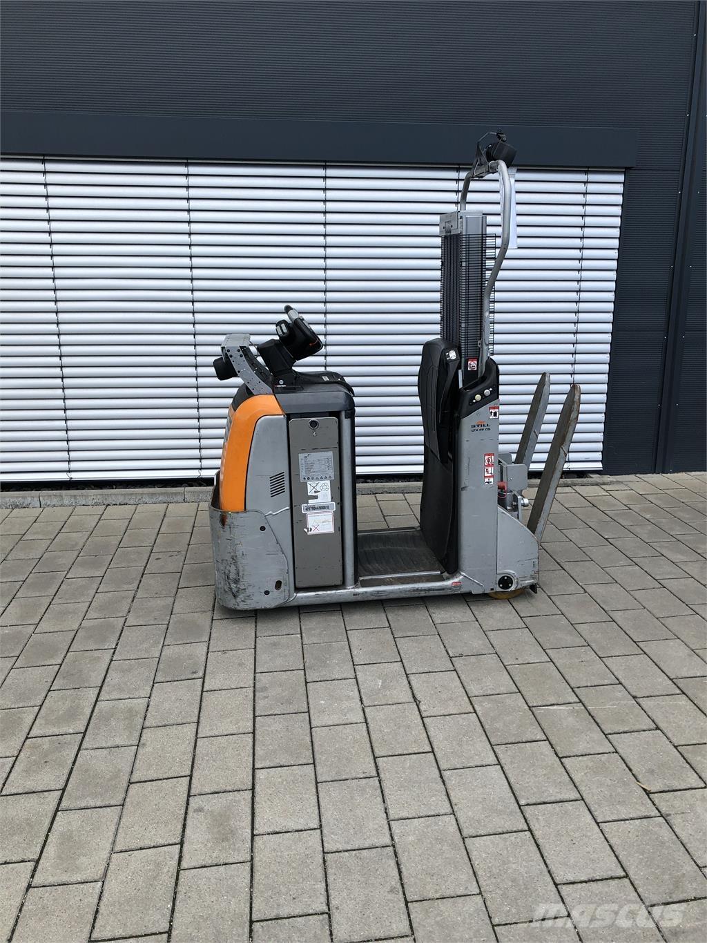 Still LTX FF 05 牽引車