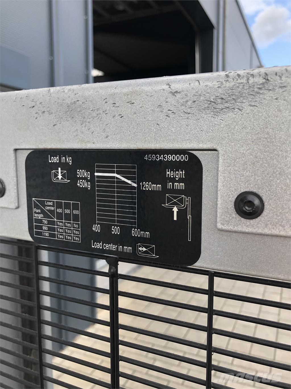 Still LTX FF 05 牽引車