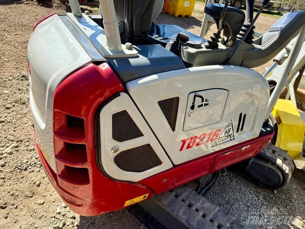 Takeuchi TB 216 小型挖土機/掘鑿機<7t(小型挖掘機)