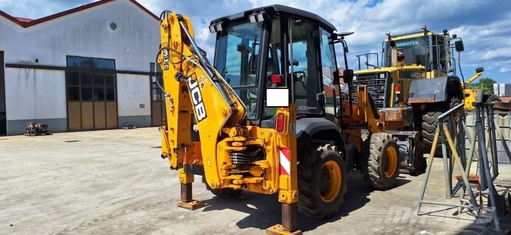 JCB 3cx compact 反鏟裝載機