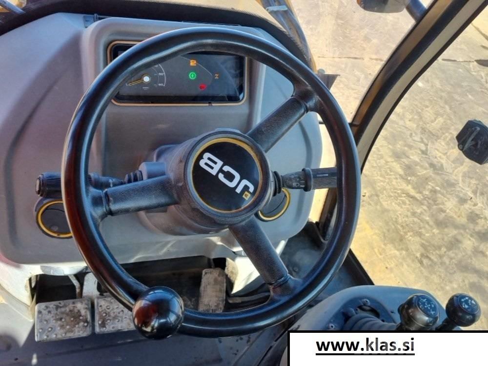 JCB 3cx compact 反鏟裝載機