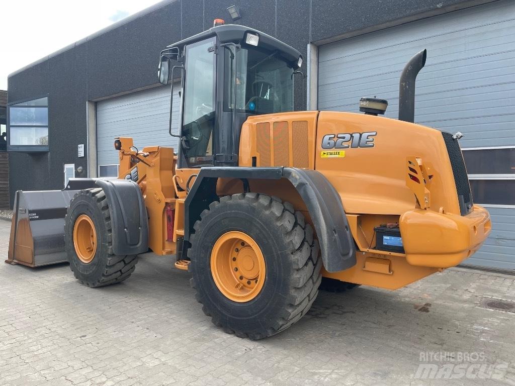 CASE 621E 輪胎式裝載機