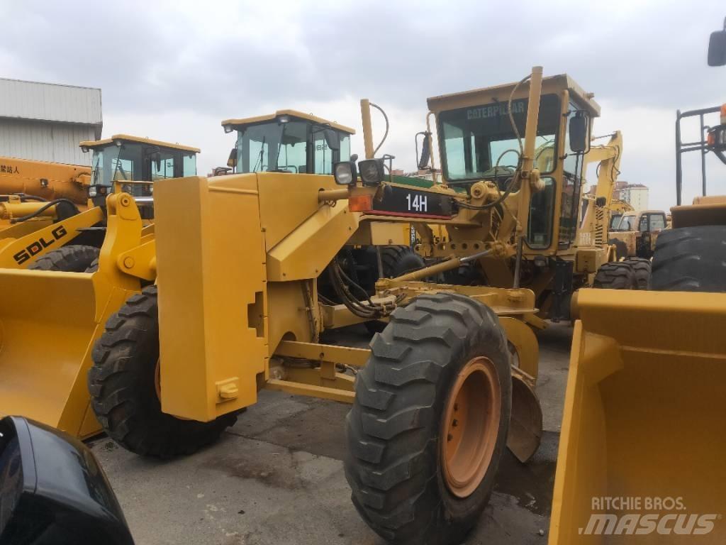 CAT 140K 平土機