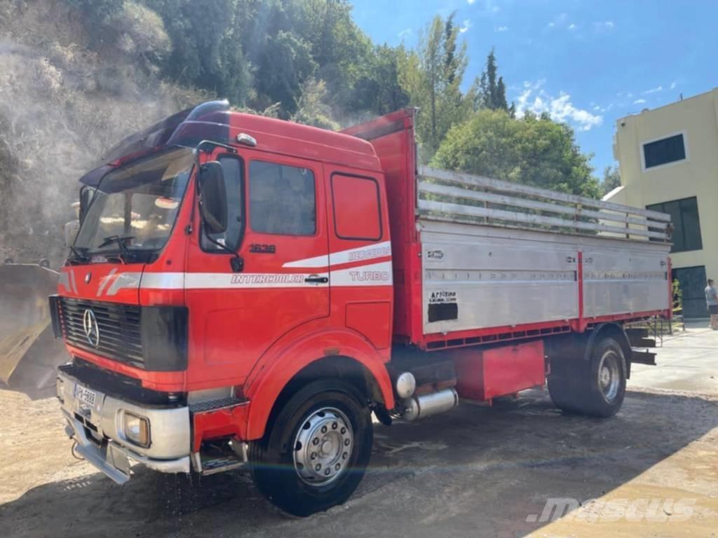 Mercedes-Benz 1638 平板式/側卸式卡車