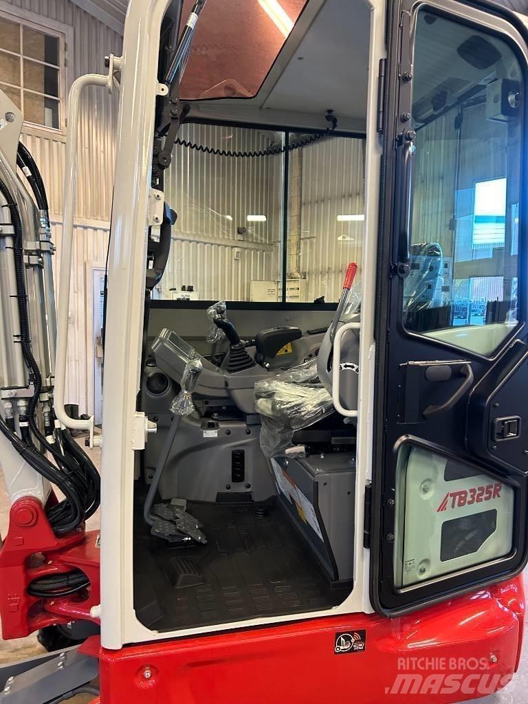 Takeuchi TB325 小型挖土機/掘鑿機<7t(小型挖掘機)