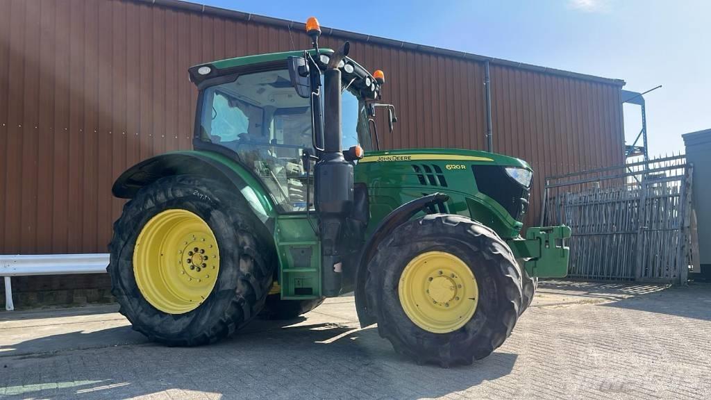 John Deere 6120 R 曳引機