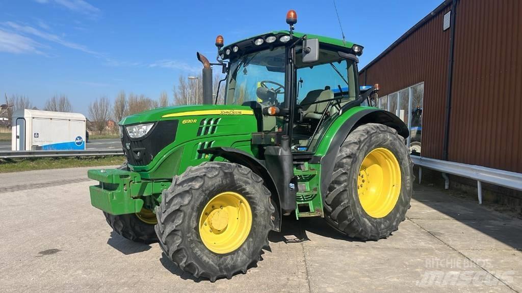 John Deere 6120 R 曳引機