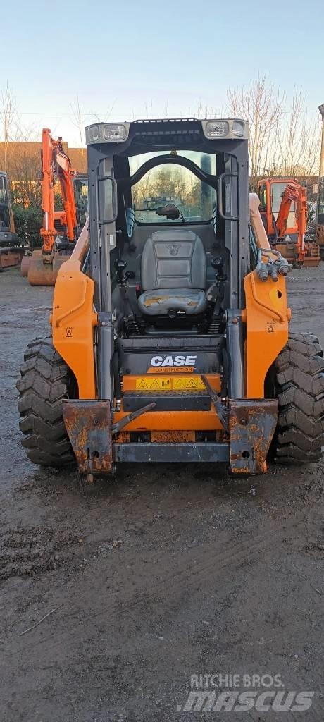 CASE SV 280 滑移轉向裝載機