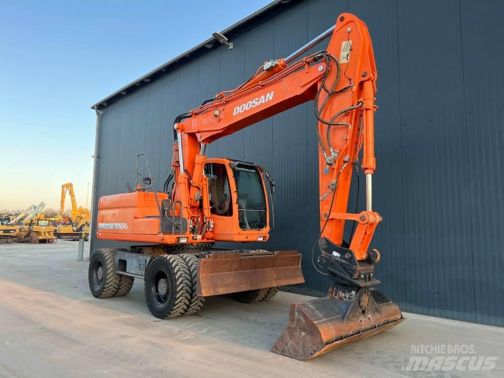 Doosan DX170W 旋轉式挖土機/掘鑿機/挖掘機