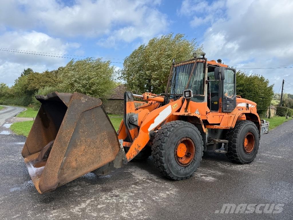Doosan DL 200 輪胎式裝載機