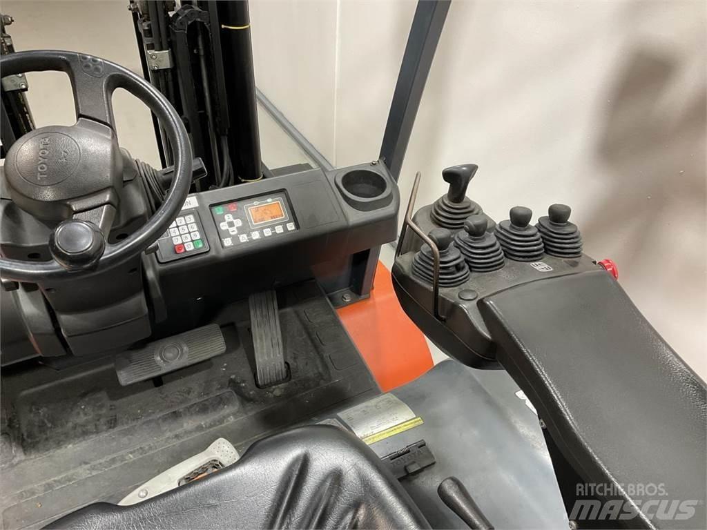 Toyota 8FBMT45 電動堆高機