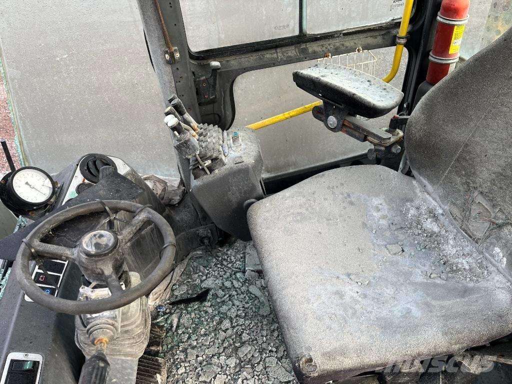 Kalmar DCE 100-6 柴油卡車