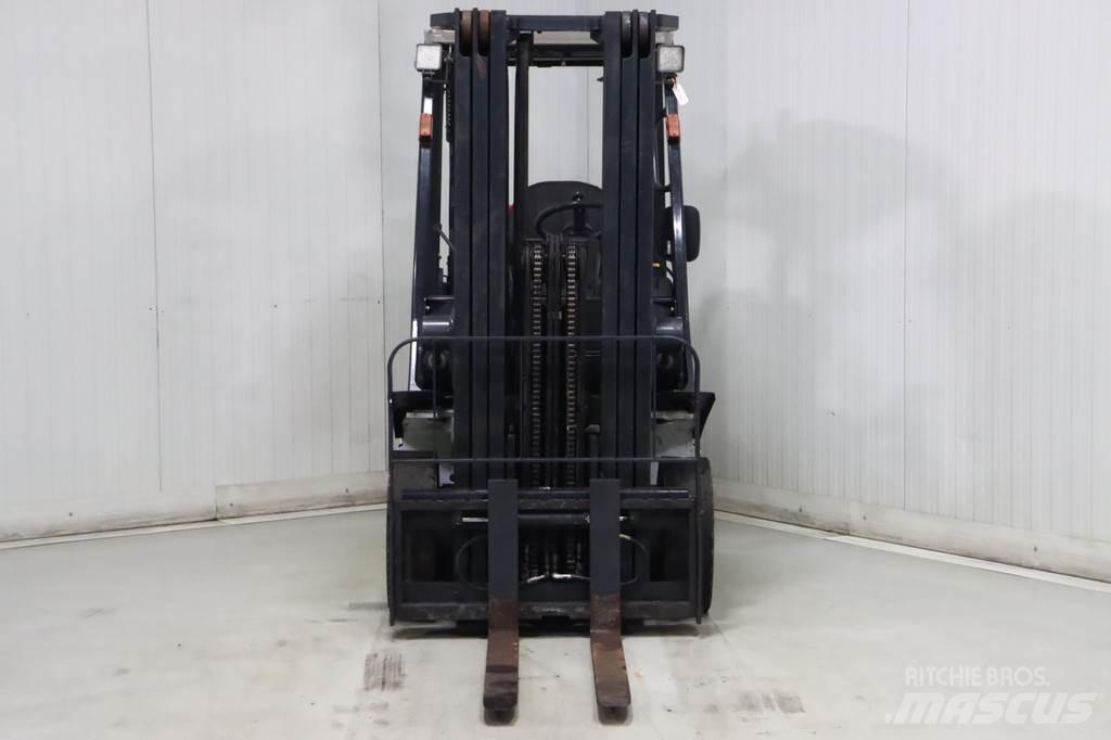 Nissan U1D2A20LQ 液化石油氣LPG卡車