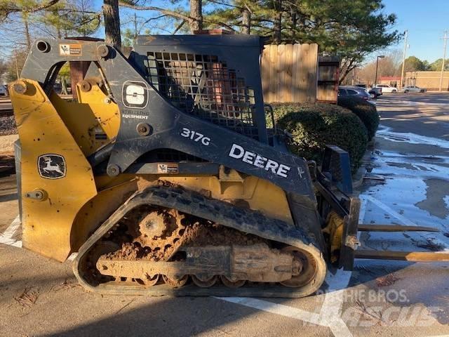 John Deere 317G 滑移轉向裝載機