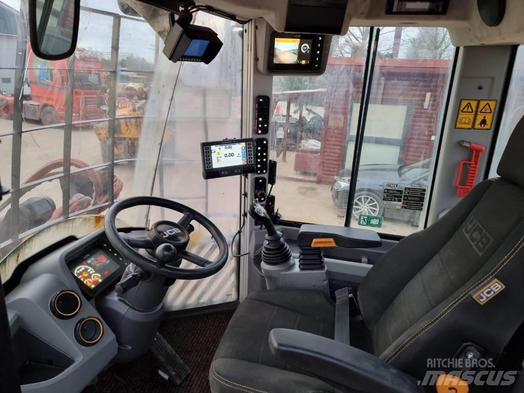 JCB 427 輪胎式裝載機