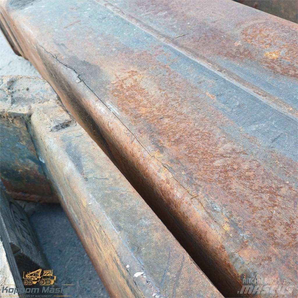 Loglift 111 運送起重機
