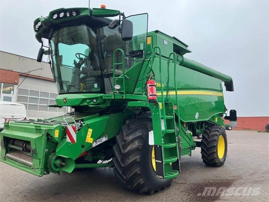 John Deere T560 聯合收穫機