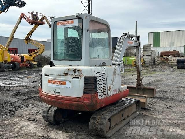 Takeuchi TB135 小型挖土機/掘鑿機<7t(小型挖掘機)