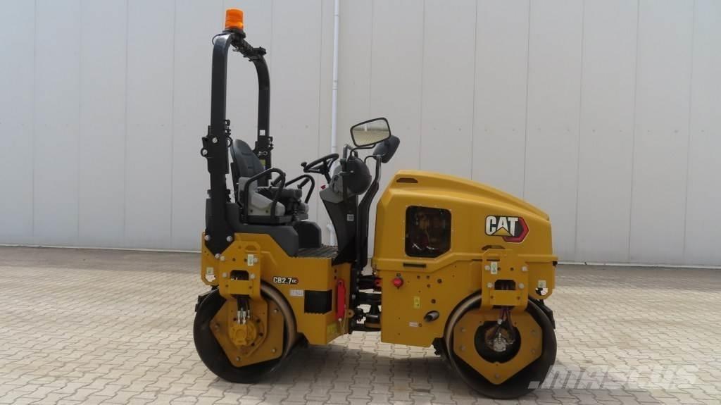 CAT CB2.7GC 雙輪滾壓機