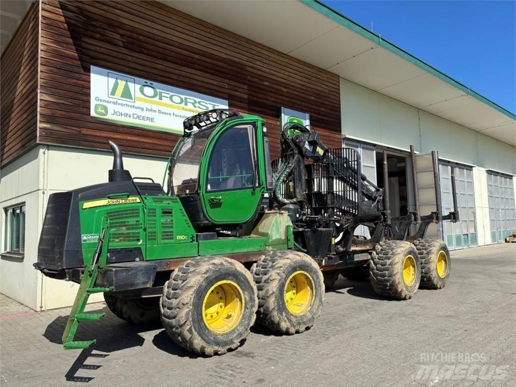 John Deere 1110 G 集運機