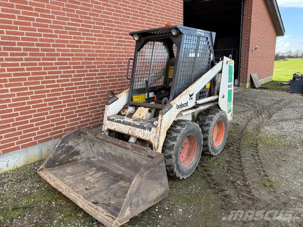 Bobcat 643 滑移轉向裝載機