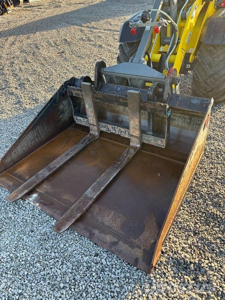 Wacker Neuson WL 28 輪胎式裝載機