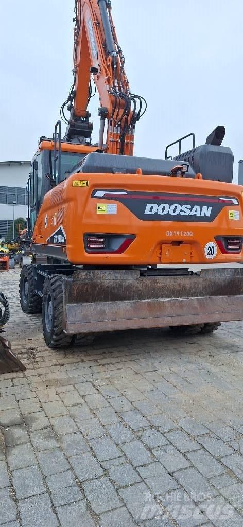 Doosan DX 190 W-7 旋轉式挖土機/掘鑿機/挖掘機