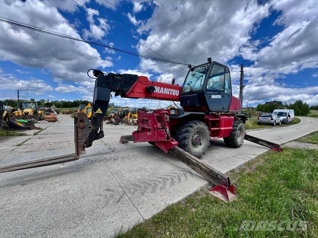 Manitou MRT 2150 伸縮臂操作車