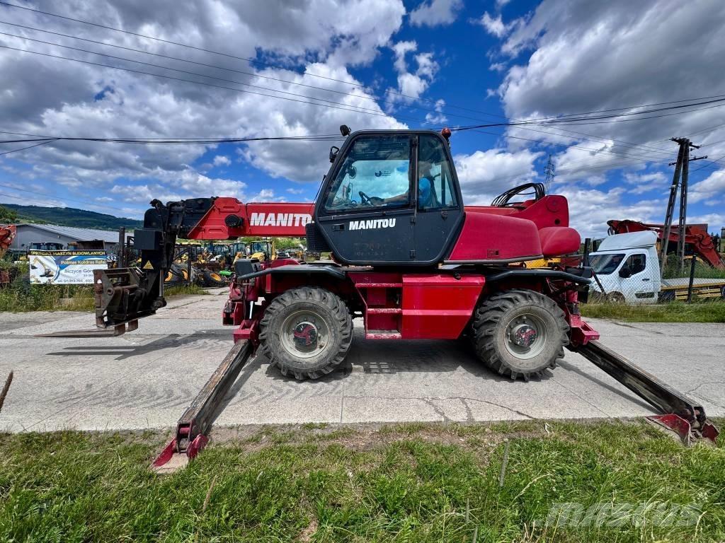 Manitou MRT 2150 伸縮臂操作車