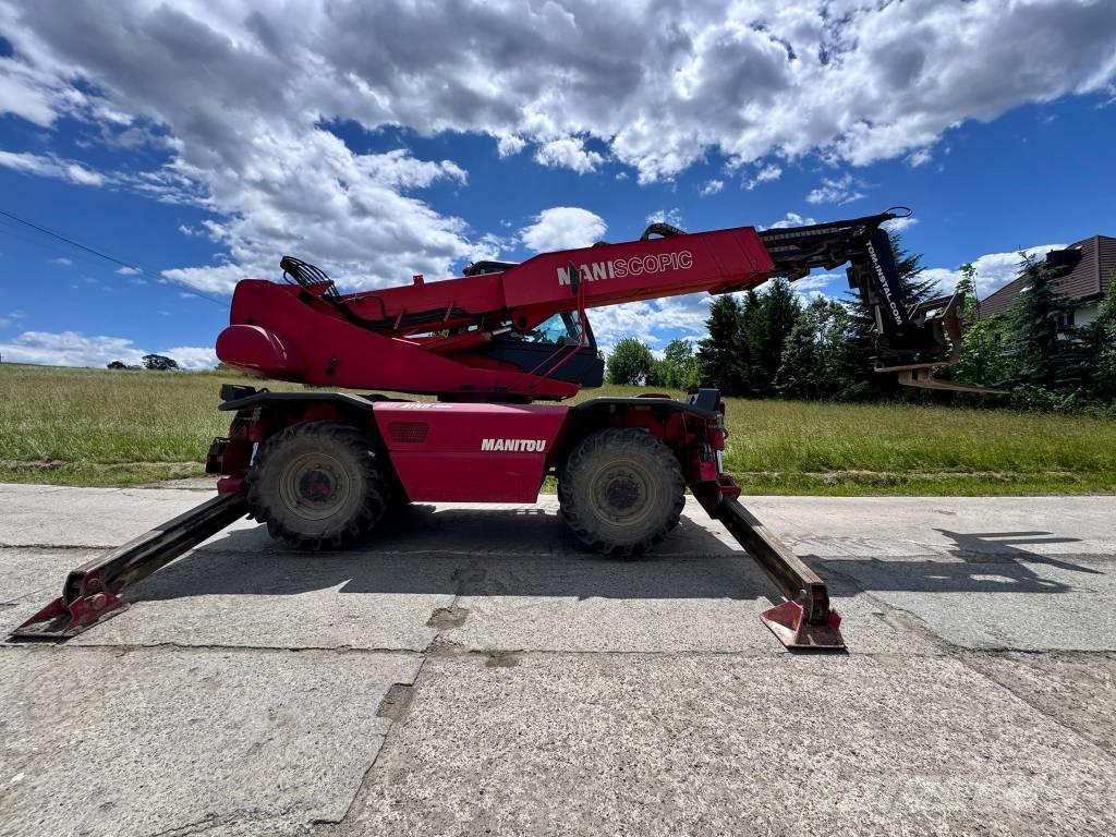 Manitou MRT 2150 伸縮臂操作車