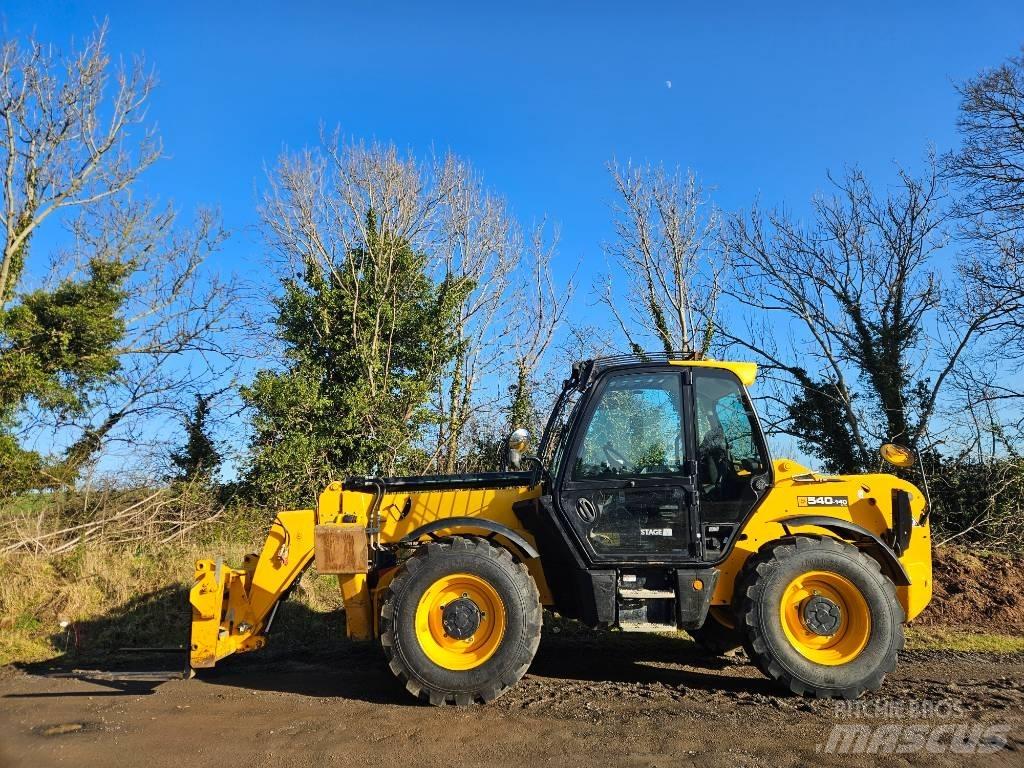 JCB 540-140 A/C 伸縮臂操作車