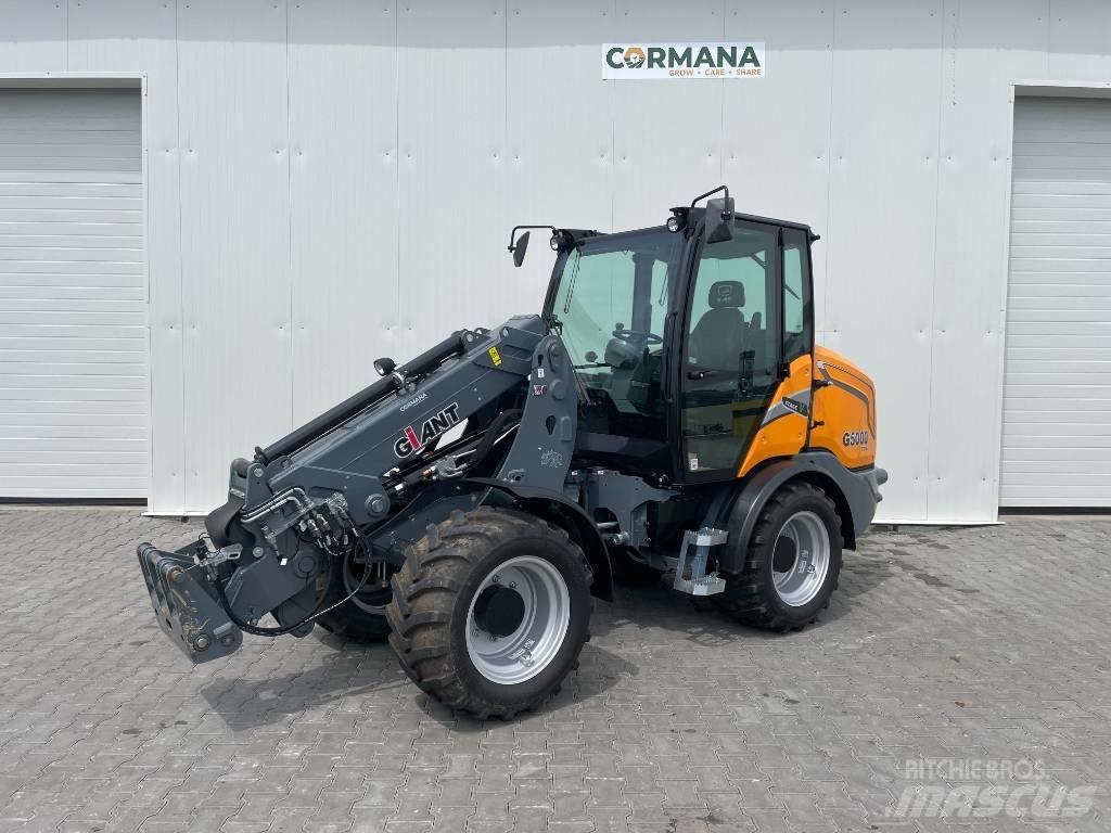 GiANT g5000 多功能裝載機