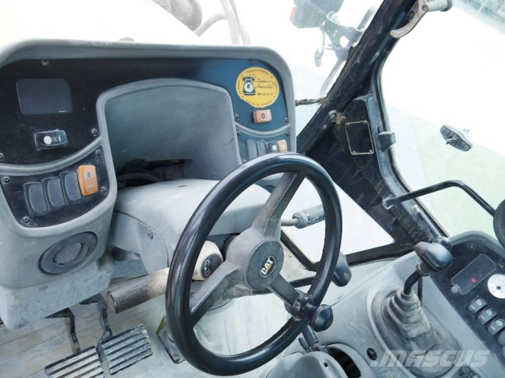 CAT 428 D 反鏟裝載機