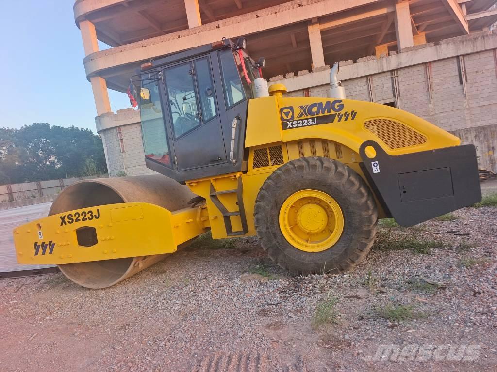 XCMG XS 223J 單輪滾壓機