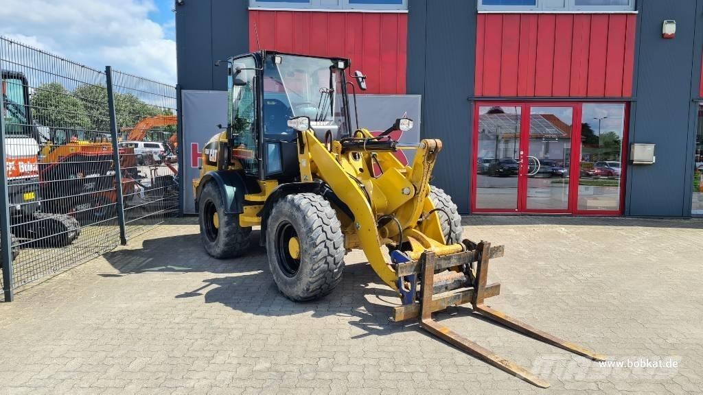 CAT 908 輪胎式裝載機
