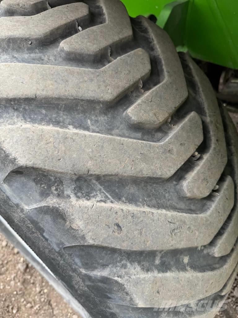 Merlo P 72.10 伸縮臂操作車