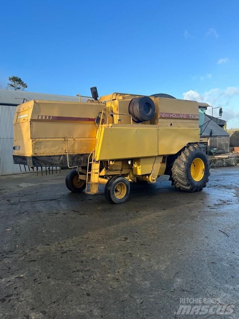 New Holland Tx34 聯合收穫機