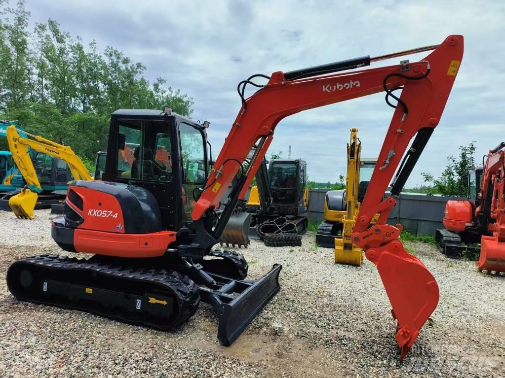 Kubota KX 057-4 小型挖土機/掘鑿機<7t(小型挖掘機)