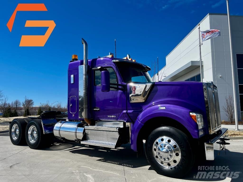 Kenworth W 990 曳引機組件