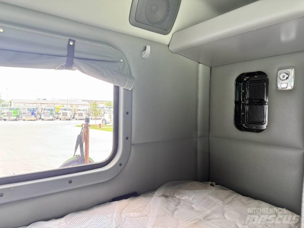 Kenworth W 990 曳引機組件