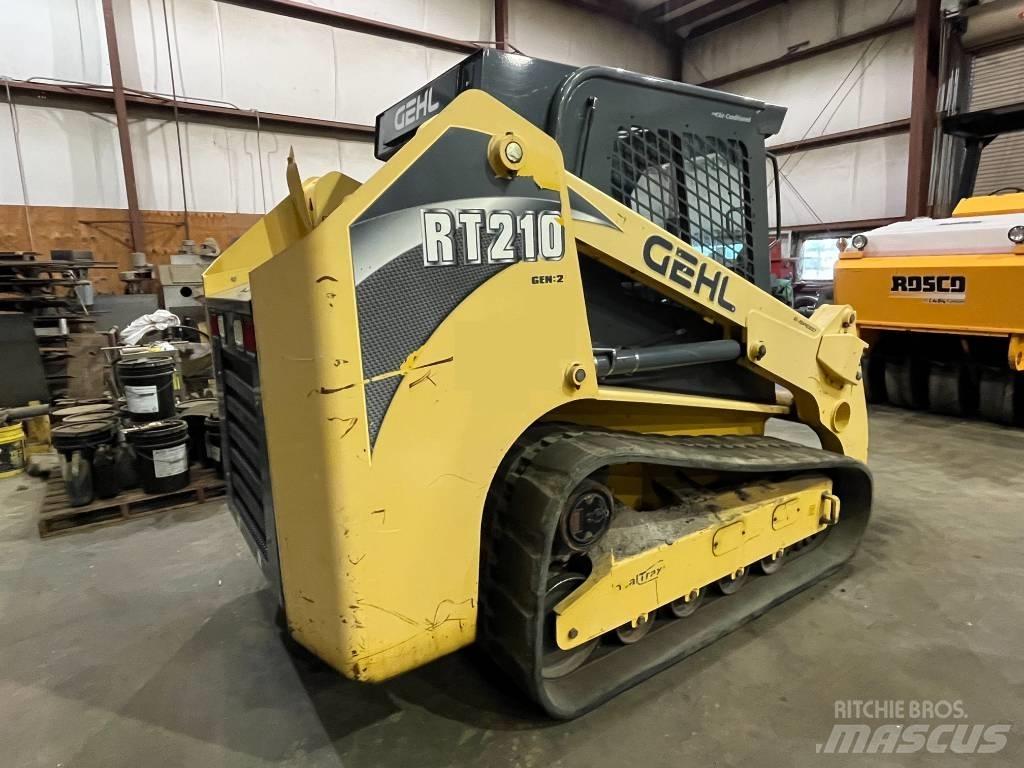 Gehl RT 210 滑移轉向裝載機