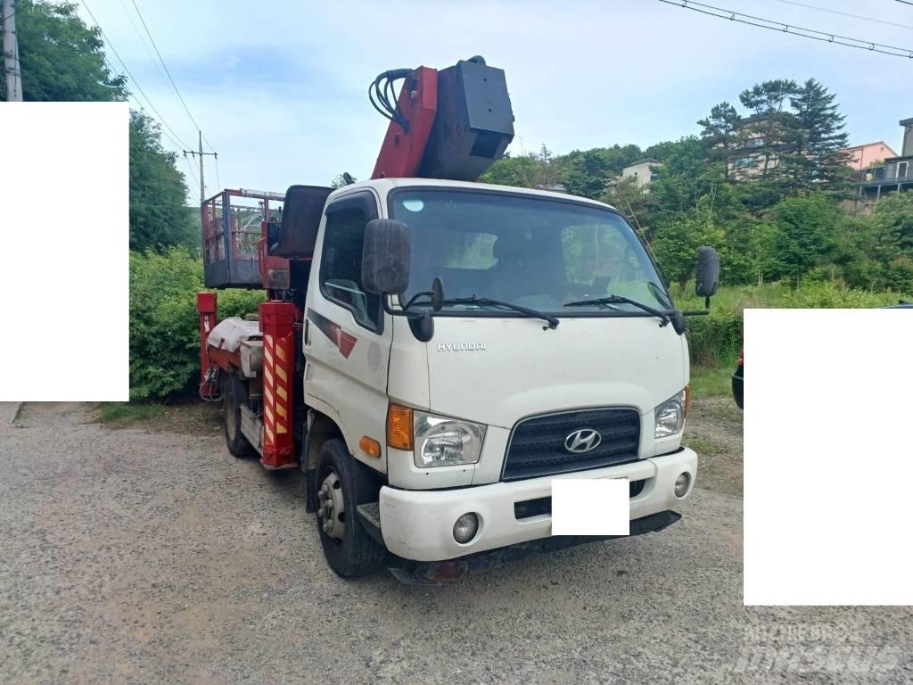  z-ton ATOM-250S 曲臂高空作業車
