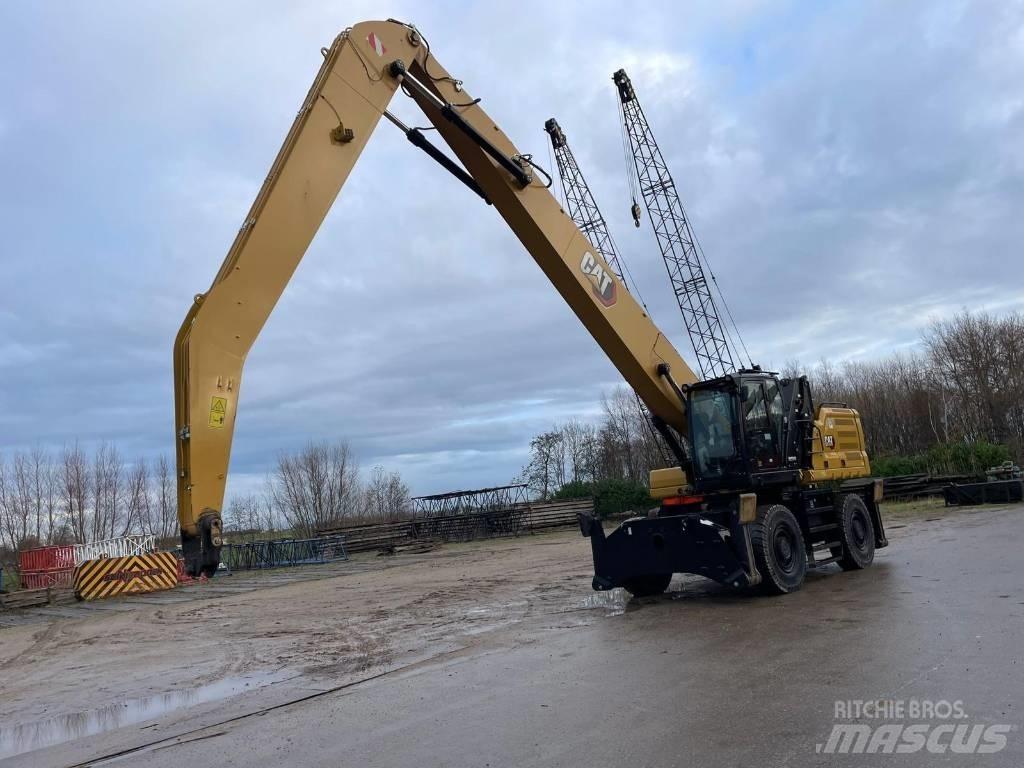 CAT 3040 廢棄物/工業用操作車