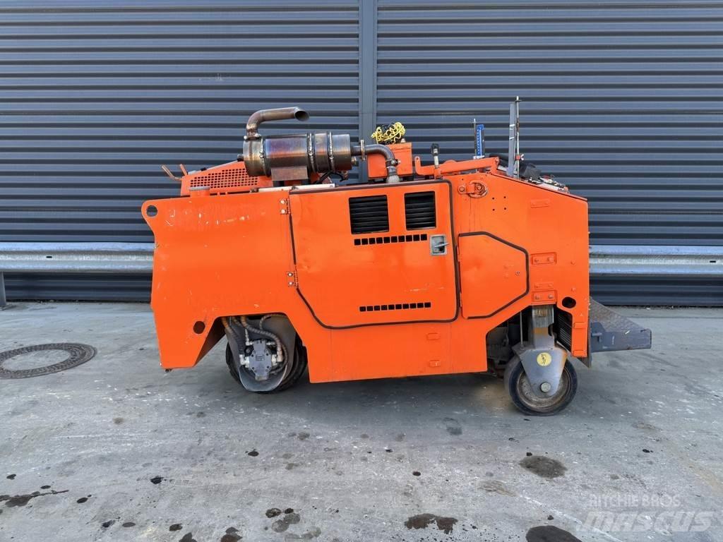 Wirtgen W 350 瀝青冷銑刨機/銑床